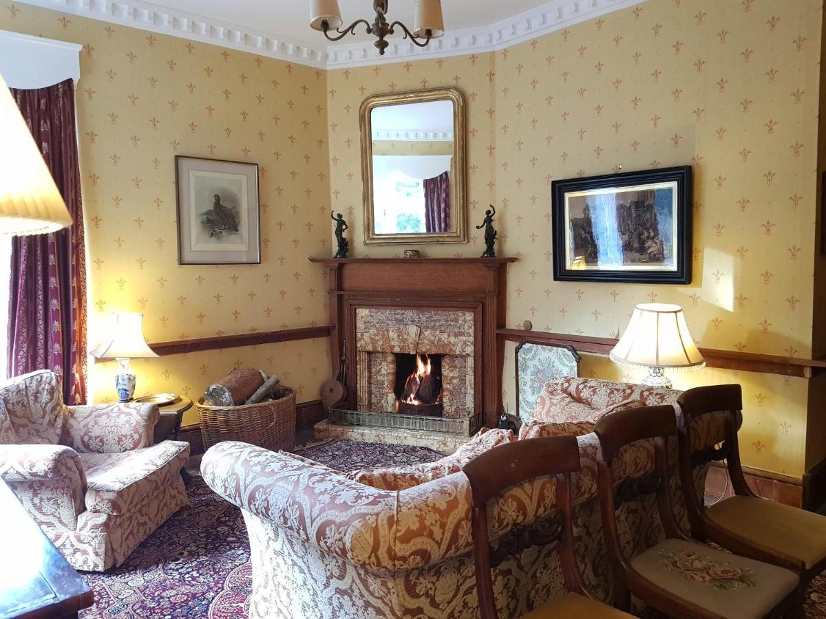 Cambus O' May Traditional Highland Hotel Баллатер Экстерьер фото