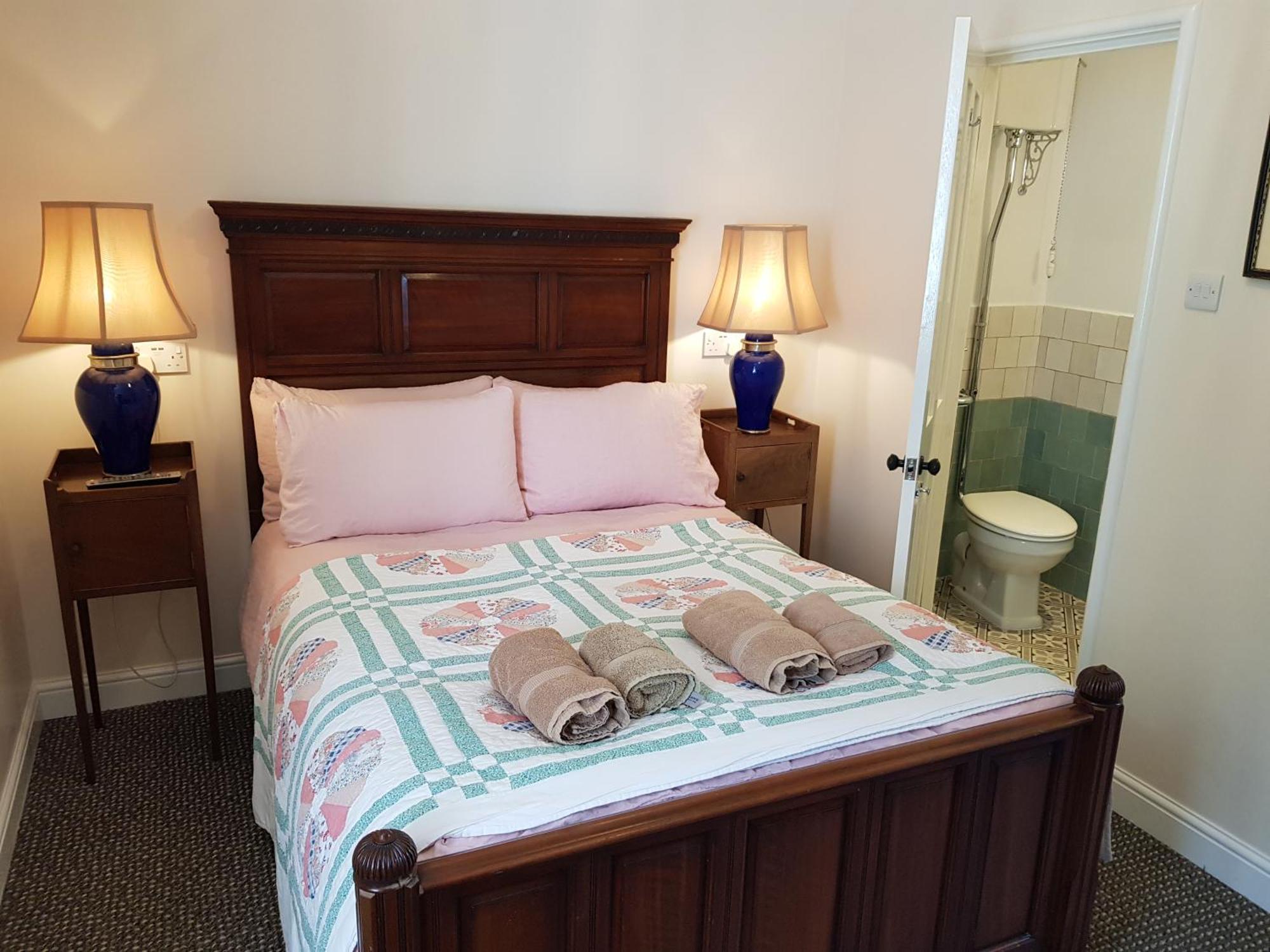 Cambus O' May Traditional Highland Hotel Баллатер Номер фото