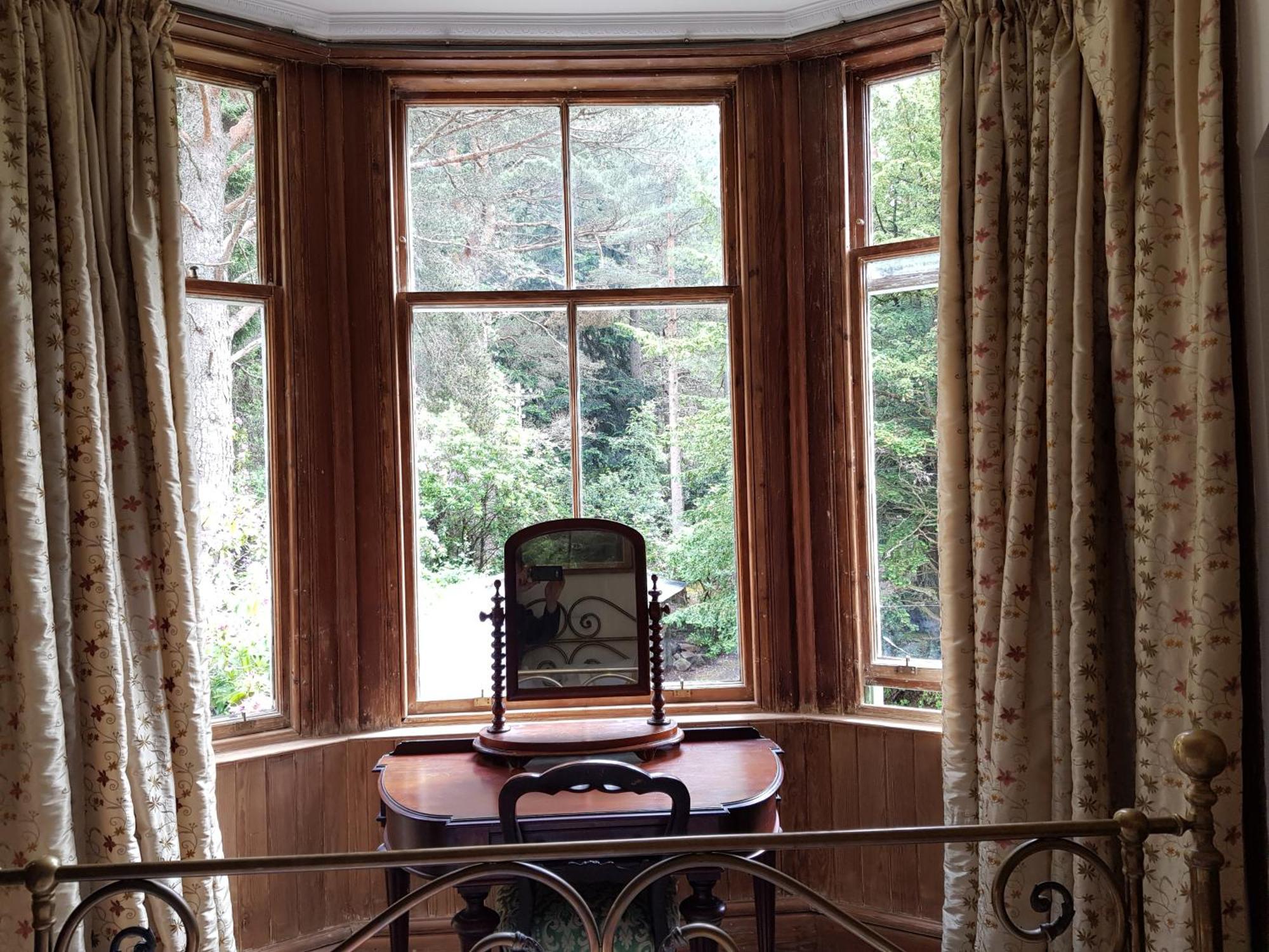 Cambus O' May Traditional Highland Hotel Баллатер Номер фото