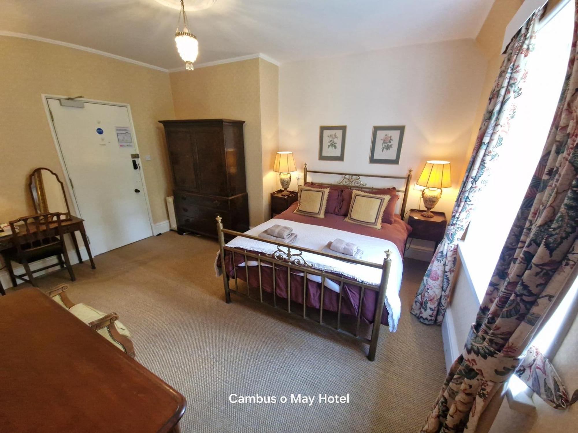 Cambus O' May Traditional Highland Hotel Баллатер Экстерьер фото