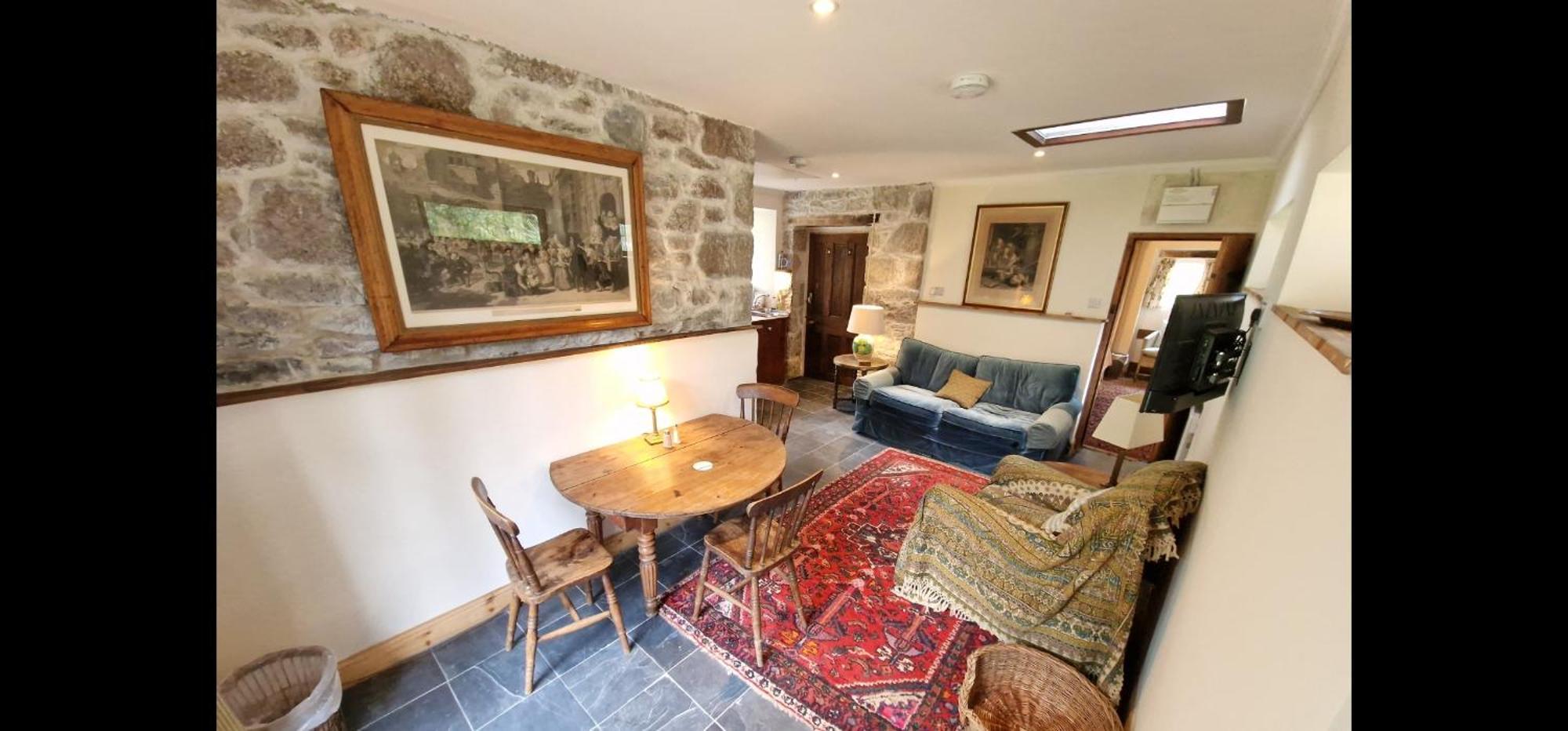 Cambus O' May Traditional Highland Hotel Баллатер Номер фото